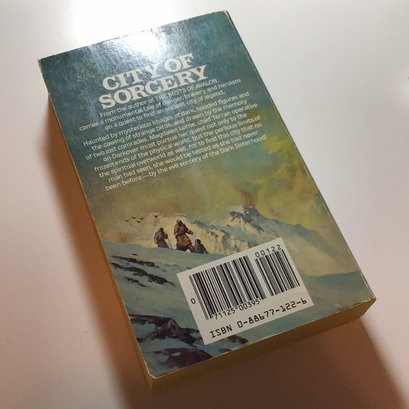 City of Sorcery Marion Zimmer Bradley 1984 Darkover Novel vintage paperback - Picture 3 of 9